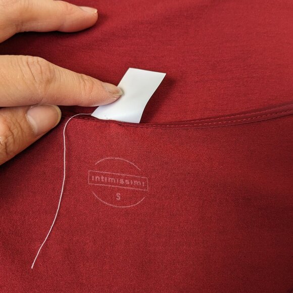 NWT Bundle of 2 intimissimi Silk Modal Tanks in Evergreen and Ribbon Red, size S - Picture 9 of 12